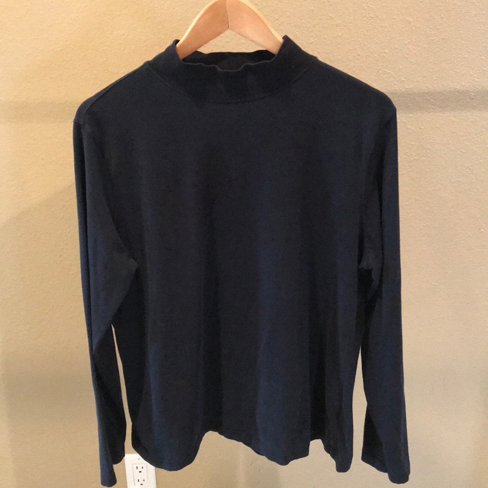Croft & Barrow navy mockneck long sleeve t-shirt